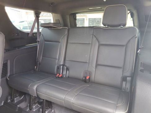 Used 2021 GMC Yukon XL SLT w/ SLT Premium Package AWD/4WD image 11