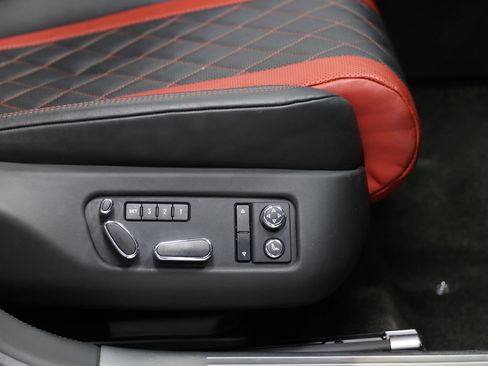 Used 2017 Bentley Flying Spur S W12 AWD/4WD image 90