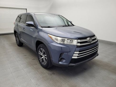 Used 2019 Toyota Highlander LE image 13