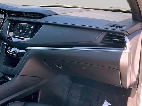 Used 2024 Cadillac XT6 Luxury FWD image 18