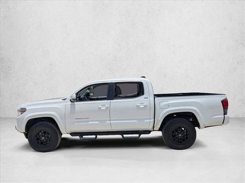 Used 2022 Toyota Tacoma SR5 w/ Technology Package RWD image 8
