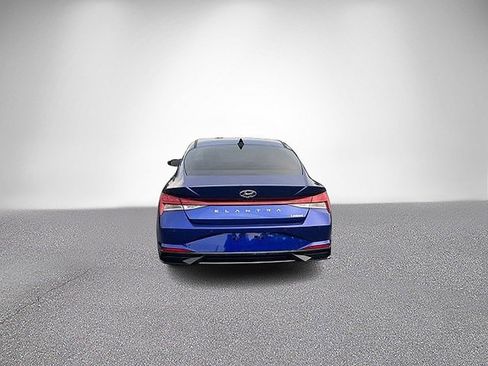 Used 2023 Hyundai Elantra Limited FWD image 7