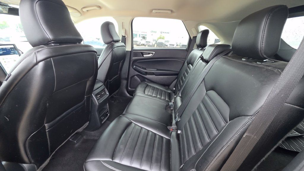 Used 2022 Ford Edge SEL w/ Convenience Package AWD/4WD image 13