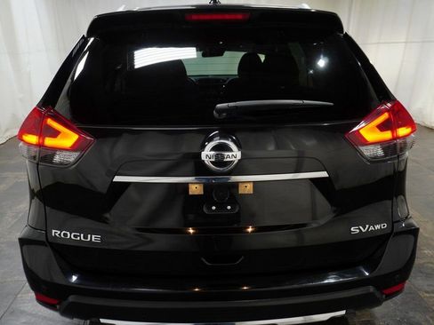 Used 2019 Nissan Rogue SV image 5