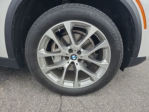 Used 2024 BMW X5 xDrive40i w/ Premium Package image 7
