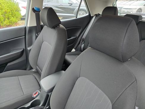 Used 2026 Hyundai Venue SE image 22