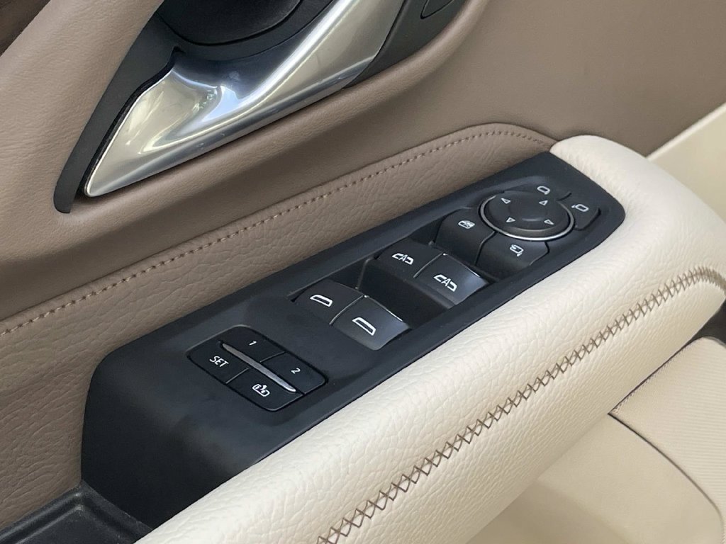 Used 2022 GMC Yukon Denali AWD/4WD image 18