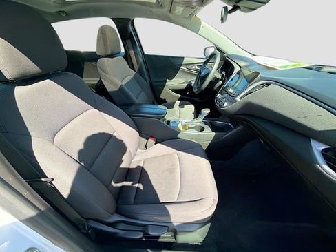 Used 2023 Chevrolet Malibu LT FWD image 27