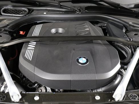 Used 2025 BMW 740i xDrive image 21