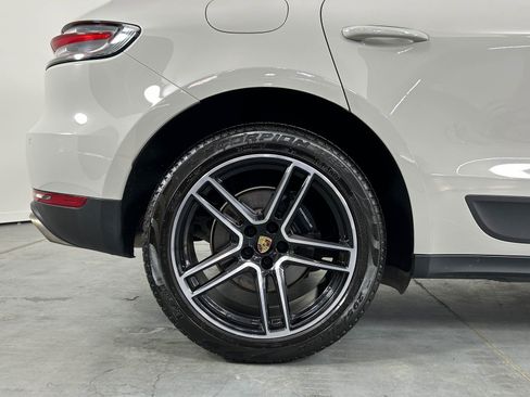 Used 2021 Porsche Macan AWD/4WD image 11