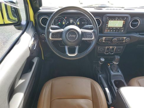 Used 2022 Jeep Wrangler Unlimited Sahara image 27