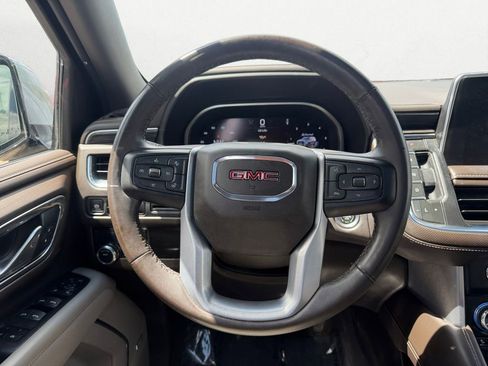 Used 2023 GMC Yukon XL SLT w/ SLT Luxury Package RWD image 12