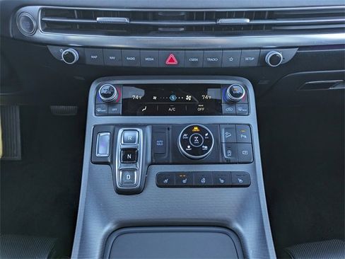 Used 2024 Hyundai Palisade Calligraphy image 19