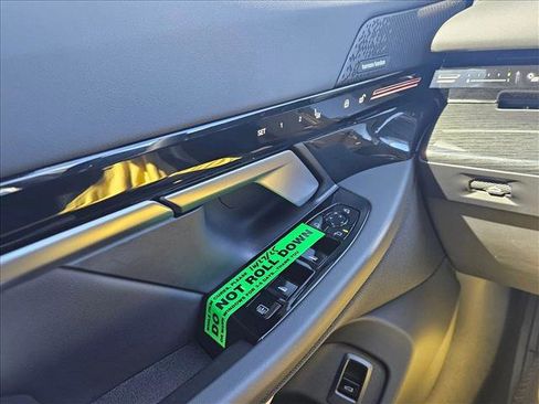 Certified 2026 BMW 530i image 15