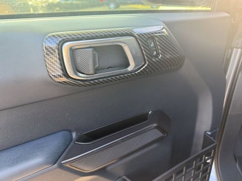Used 2024 Ford Bronco Outer Banks image 13