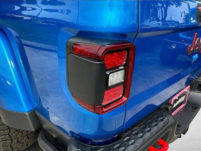 New 2026 Jeep Gladiator Rubicon w/ Steel Power Dome Hood Package AWD/4WD image 14