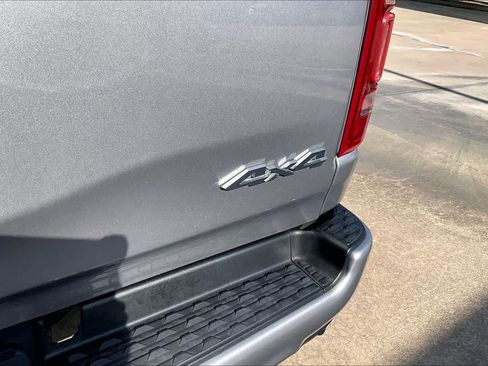 Used 2021 RAM 1500 Laramie w/ Sport Appearance Package AWD/4WD image 10