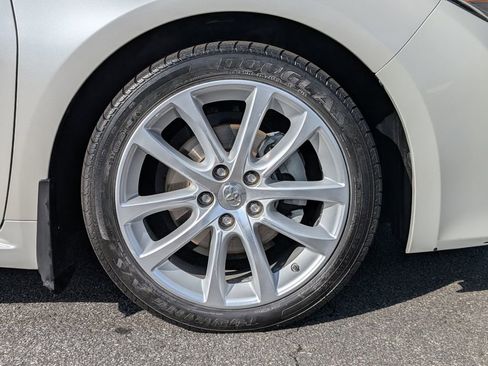 Used 2013 Toyota Avalon Limited image 11