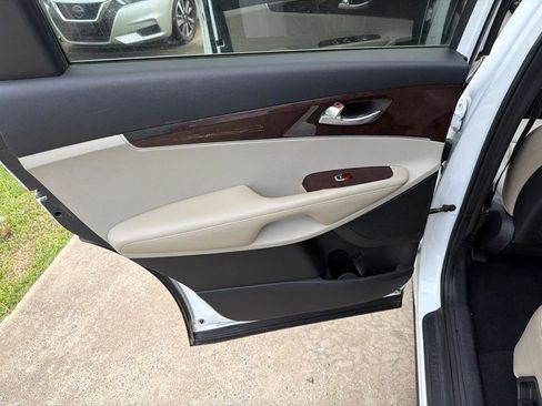 Used 2017 Kia Sorento LX w/ LX Convenience Package image 33