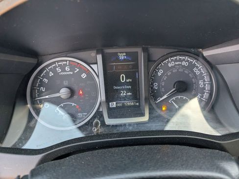 Used 2021 Toyota Tacoma TRD Off-Road image 18