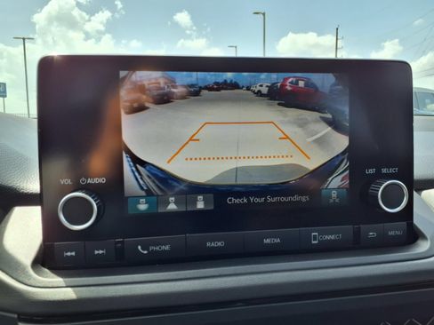 Used 2024 Honda Accord EX image 11