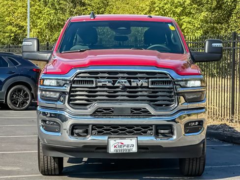 Used 2026 RAM 2500 Big Horn AWD/4WD image 8