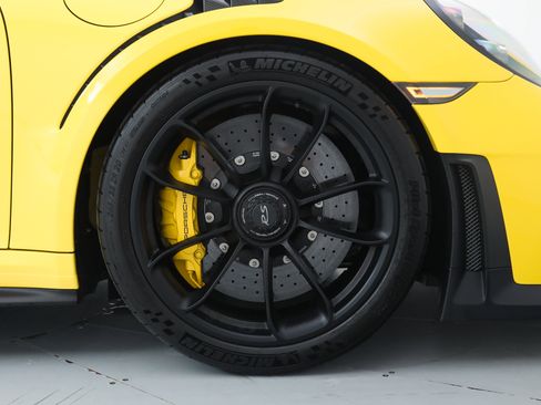 Used 2019 Porsche 911 GT2 RS image 39