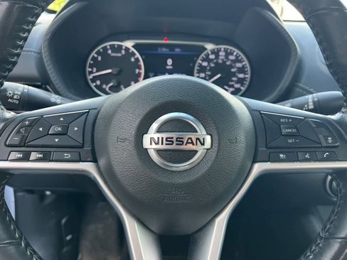 Used 2022 Nissan Sentra SV image 24