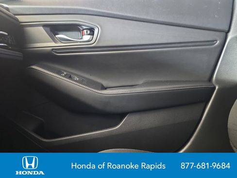 Used 2024 Honda Accord Sport image 31