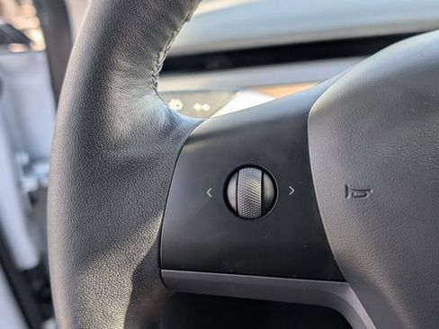 Used 2023 Tesla Model 3 Standard Range RWD image 21