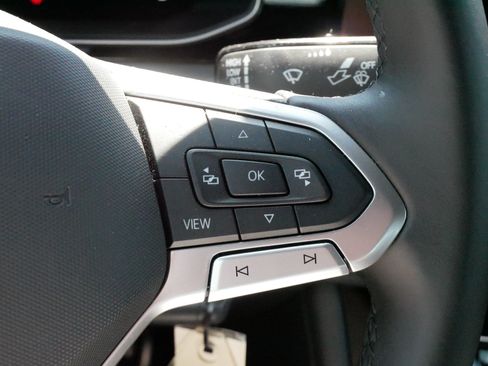 Certified 2025 Volkswagen Jetta Sport FWD image 25