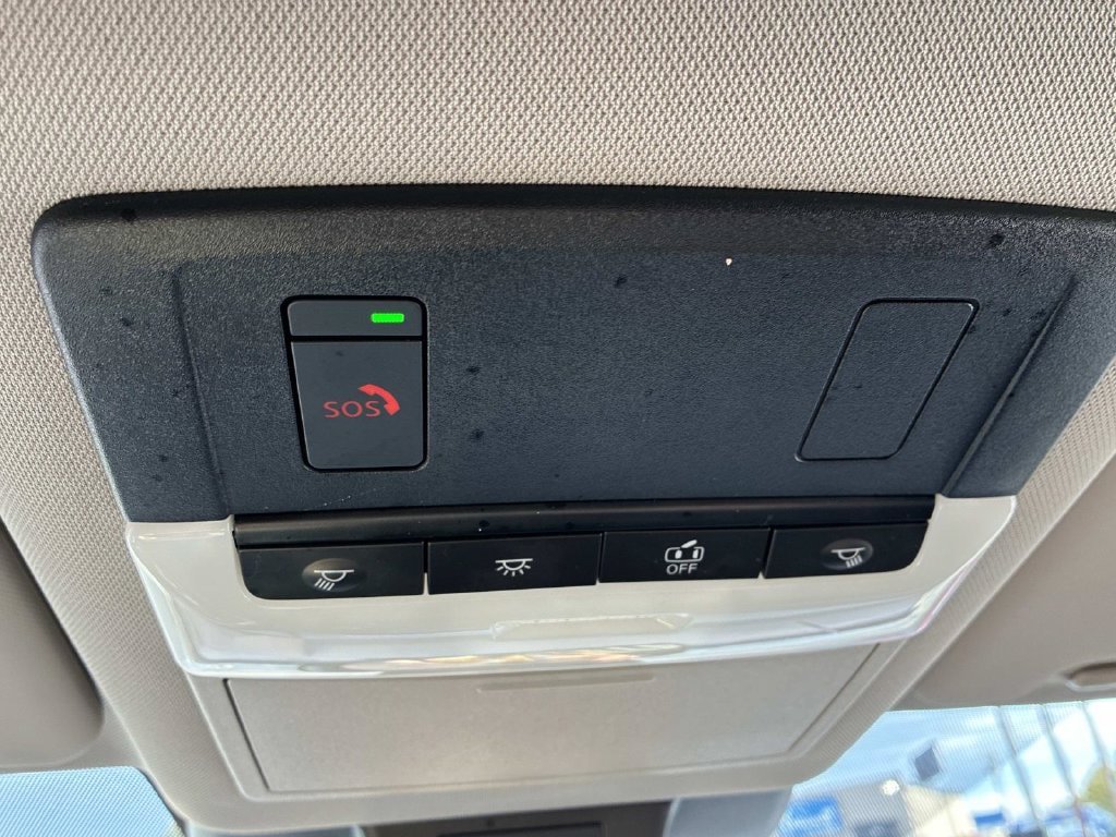 Certified 2023 Nissan Rogue SV AWD/4WD image 32
