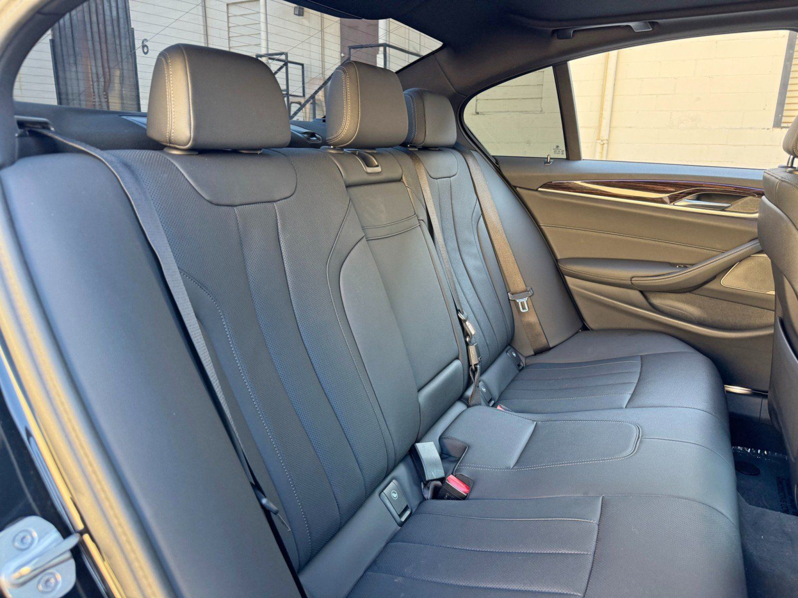Used 2023 BMW 540i w/ M Sport Package RWD image 41