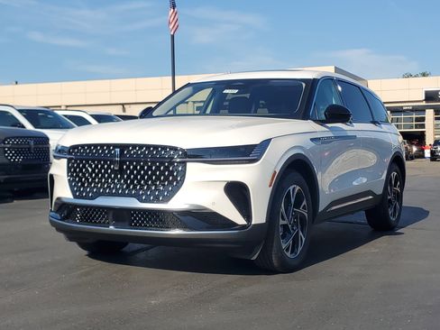New 2026 Lincoln Nautilus Premier w/ Equipment Group 102A AWD/4WD image 2