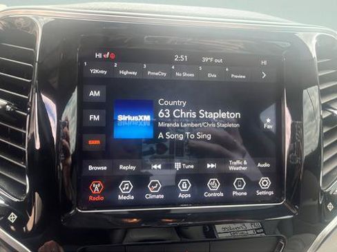Used 2019 Jeep Cherokee Limited AWD/4WD image 15