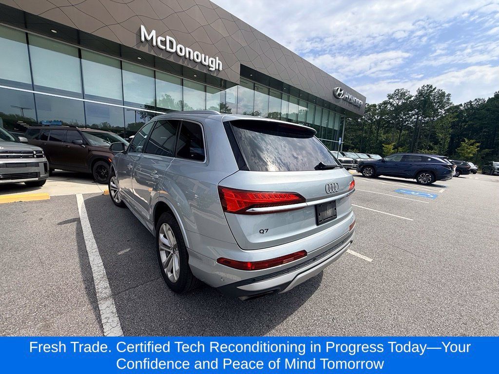 Used 2025 Audi Q7 3.0T Premium Plus AWD/4WD image 3