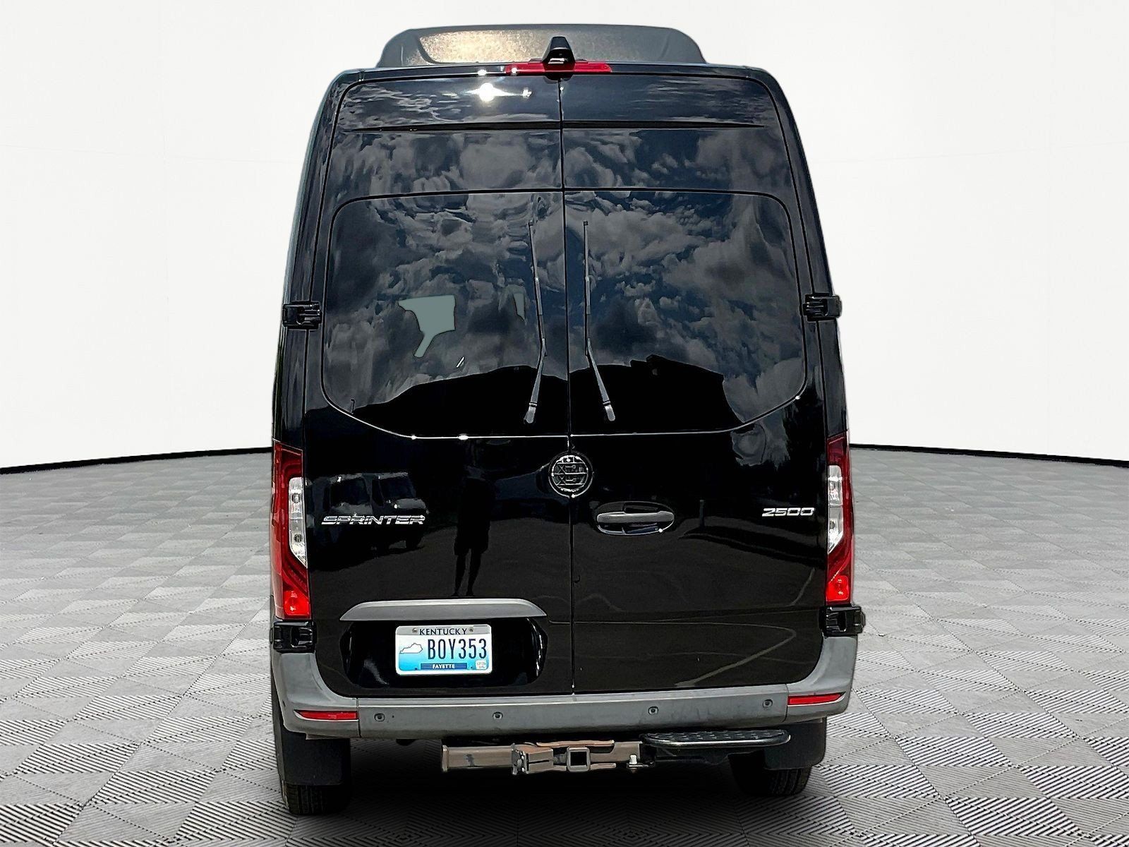 Used 2021 Mercedes-Benz Sprinter 2500 image 5