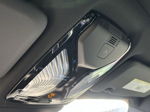 Used 2026 BMW X5 xDrive50e w/ M Sport Package image 28