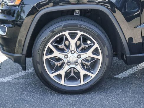 Used 2020 Jeep Grand Cherokee Limited w/ Luxury Group II RWD image 9