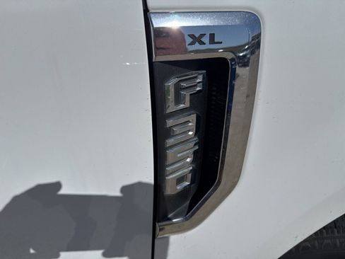 Used 2022 Ford F350 XL w/ Power Equipment Group image 16