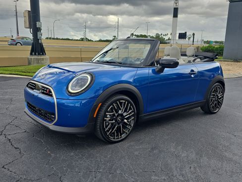 New 2026 MINI Cooper S image 8
