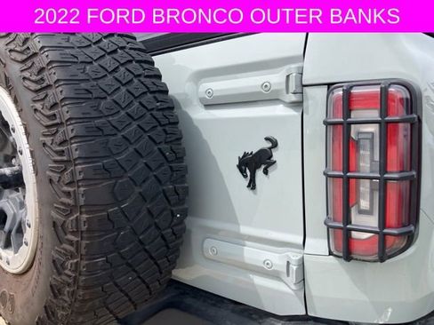 Used 2022 Ford Bronco Outer Banks AWD/4WD image 9