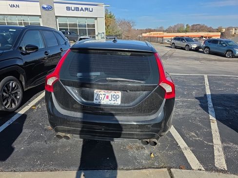 Used 2015 Volvo V60 T5 Platinum image 6