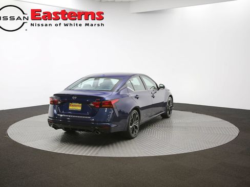 Used 2023 Nissan Altima 2.5 SR w/ SR Premium Package FWD image 37