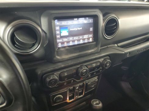 Used 2021 Jeep Wrangler Unlimited Sport image 19