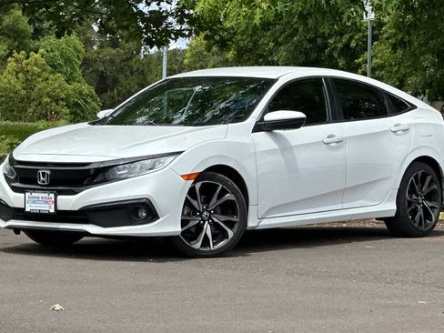 Used 2021 Honda Civic Sport image 1