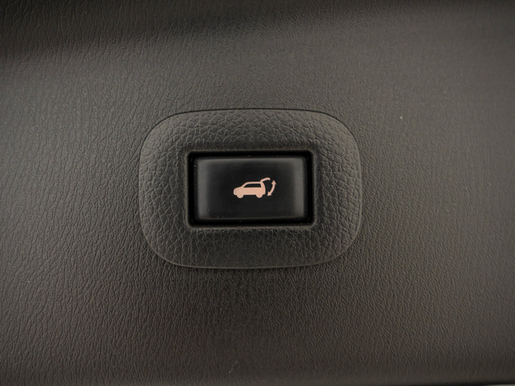 Used 2020 Nissan Armada SL AWD/4WD image 20