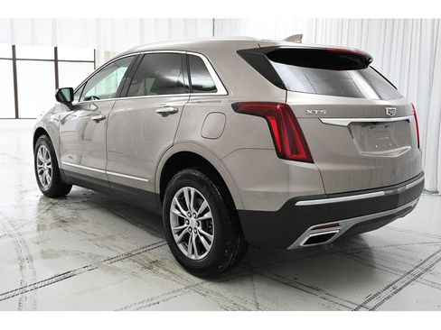 Used 2023 Cadillac XT5 Premium Luxury image 5