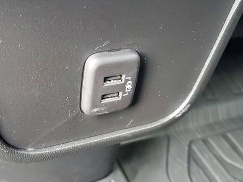 Certified 2023 GMC Terrain SLE w/ Driver Convenience Package image 12