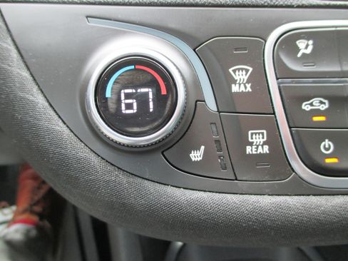 Used 2024 Chevrolet Malibu LT w/ Sport Edition FWD image 20